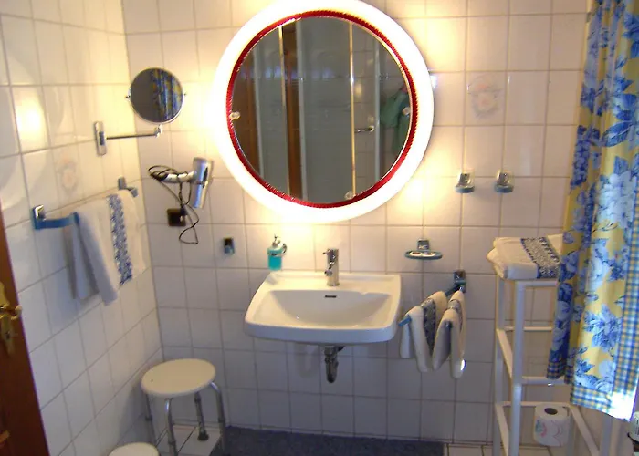 ゲストハウス Landgasthof Und Hofmeister 4*