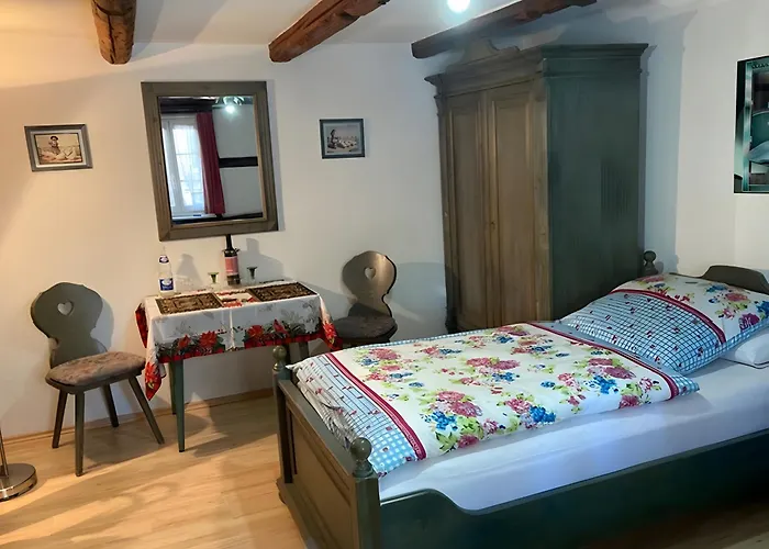 Landgasthof Und Hofmeister ゲストハウス 4*